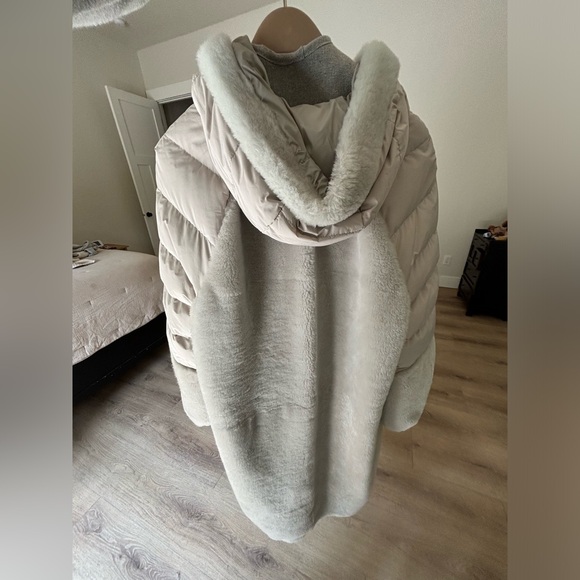 Rare, Brunello Cucinelli Fur Hooded Coat - Picture 5 of 14